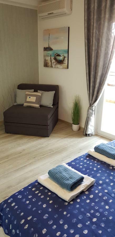 Deak Apartment *